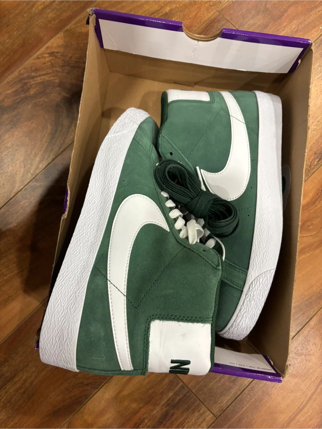 Nike SB Blazer Mid Green and White - photo 3