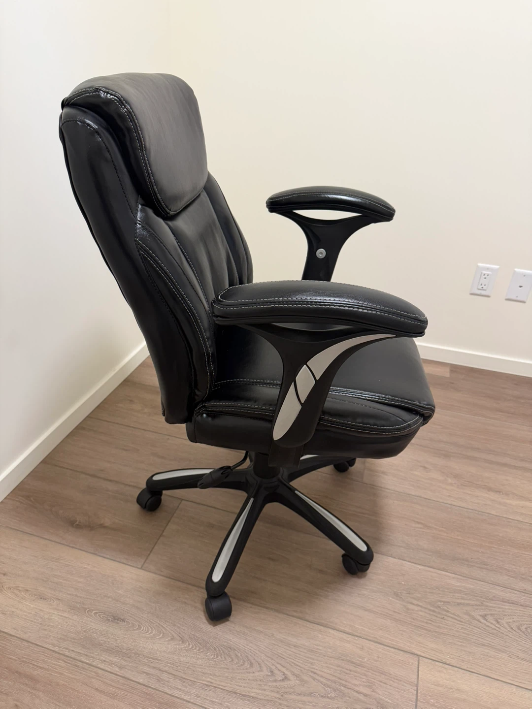 Black Office Desk Chair - photo 2
