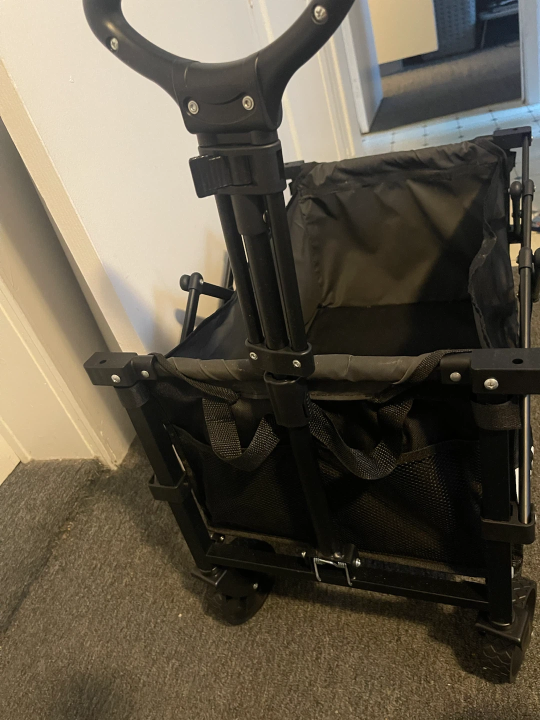 Collapsible Utility Wagon - photo 2