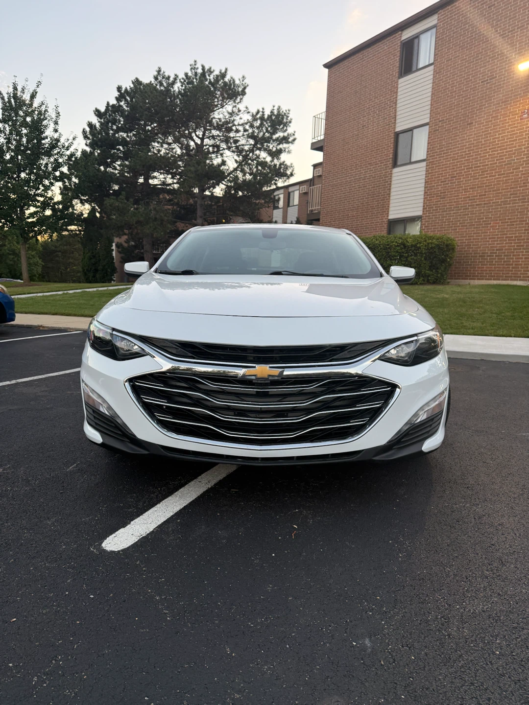 2020 Chevrolet Malibu Sedan White - photo 4