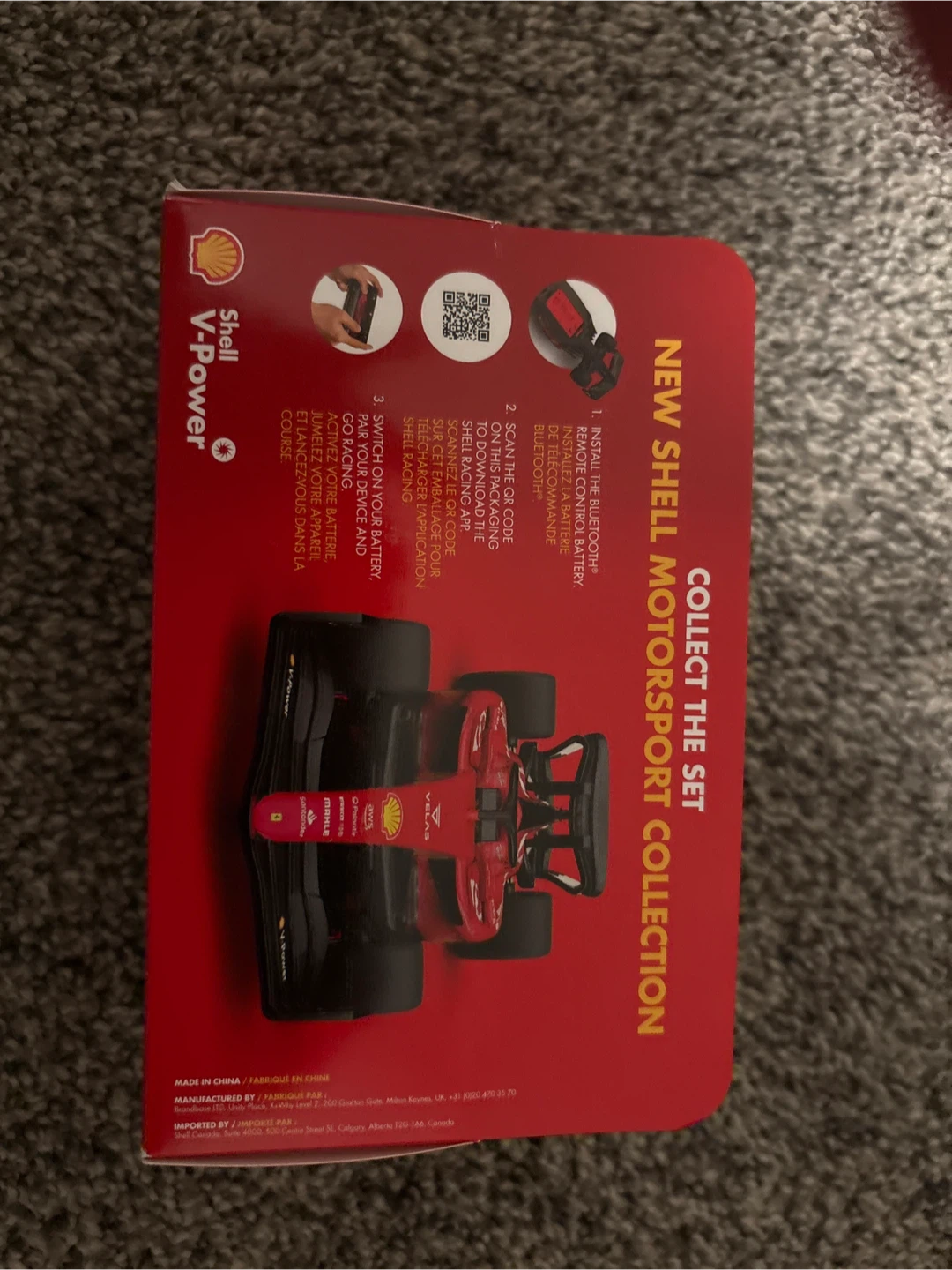 Shell V-Power Ferrari F1-75 Bluetooth Remote Control Car - photo 2
