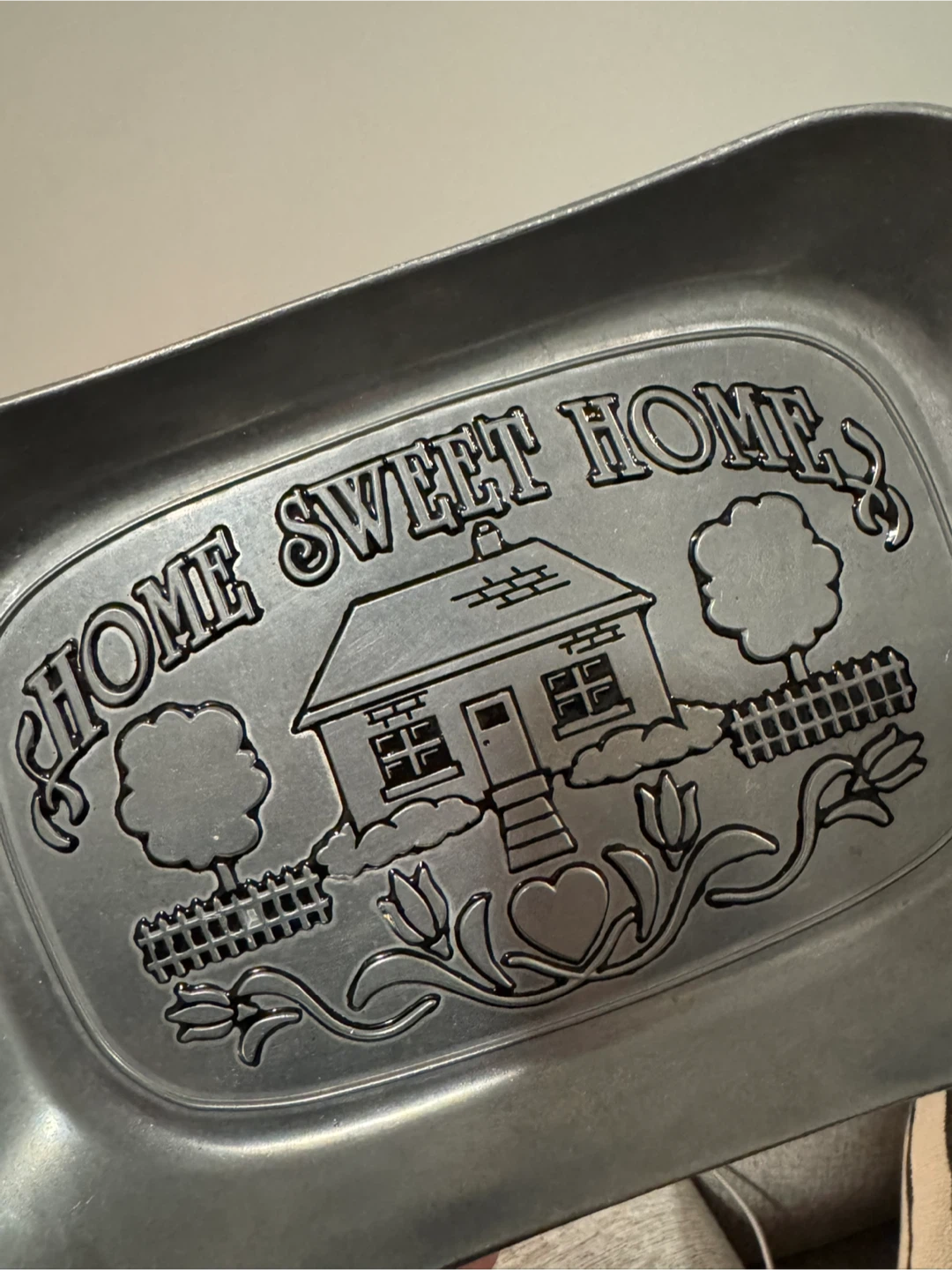 Wilton Armetale Home Sweet Home Bread/Decorative Tray - photo 2