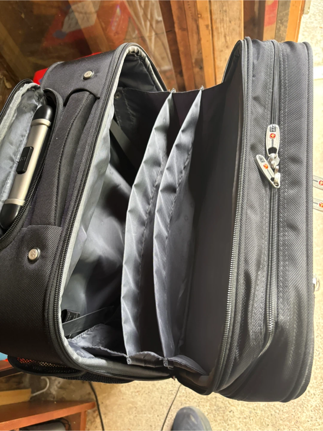 SwissGear Wheeled Laptop Briefcase - photo 3