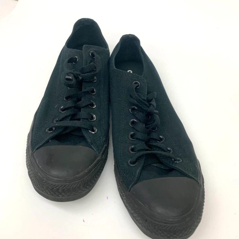 Men’s Black Canvas Sneakers Size 10 Low Top Casual Lace Up Shoes - photo 3