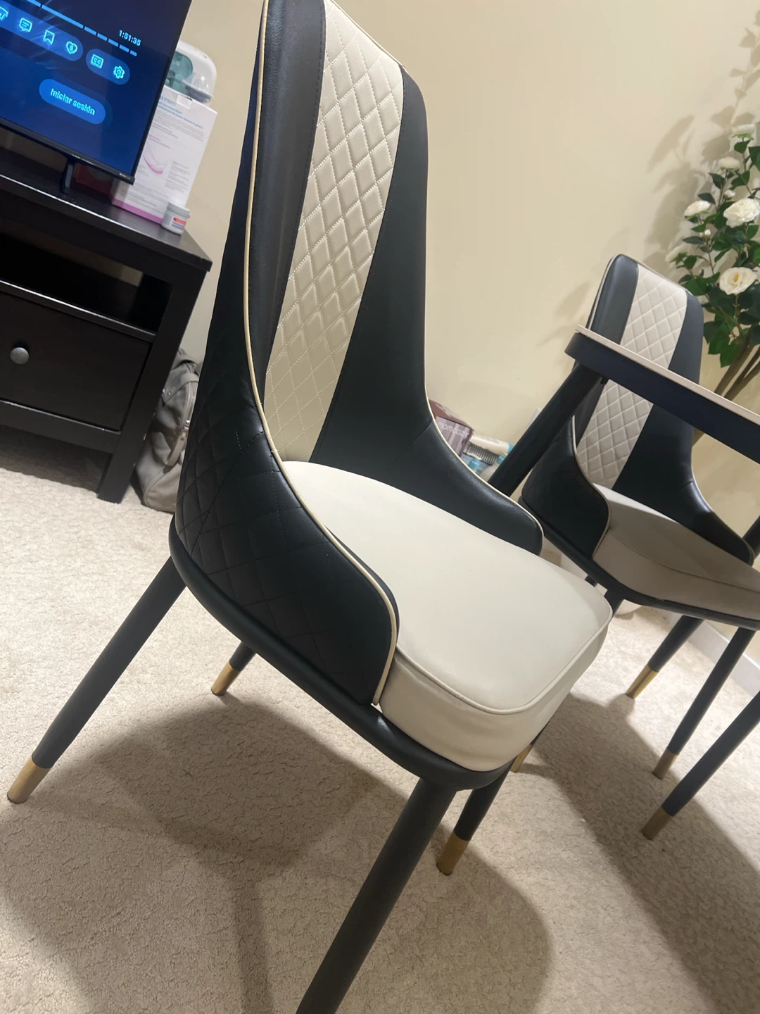 4 chair dinning table - photo 3