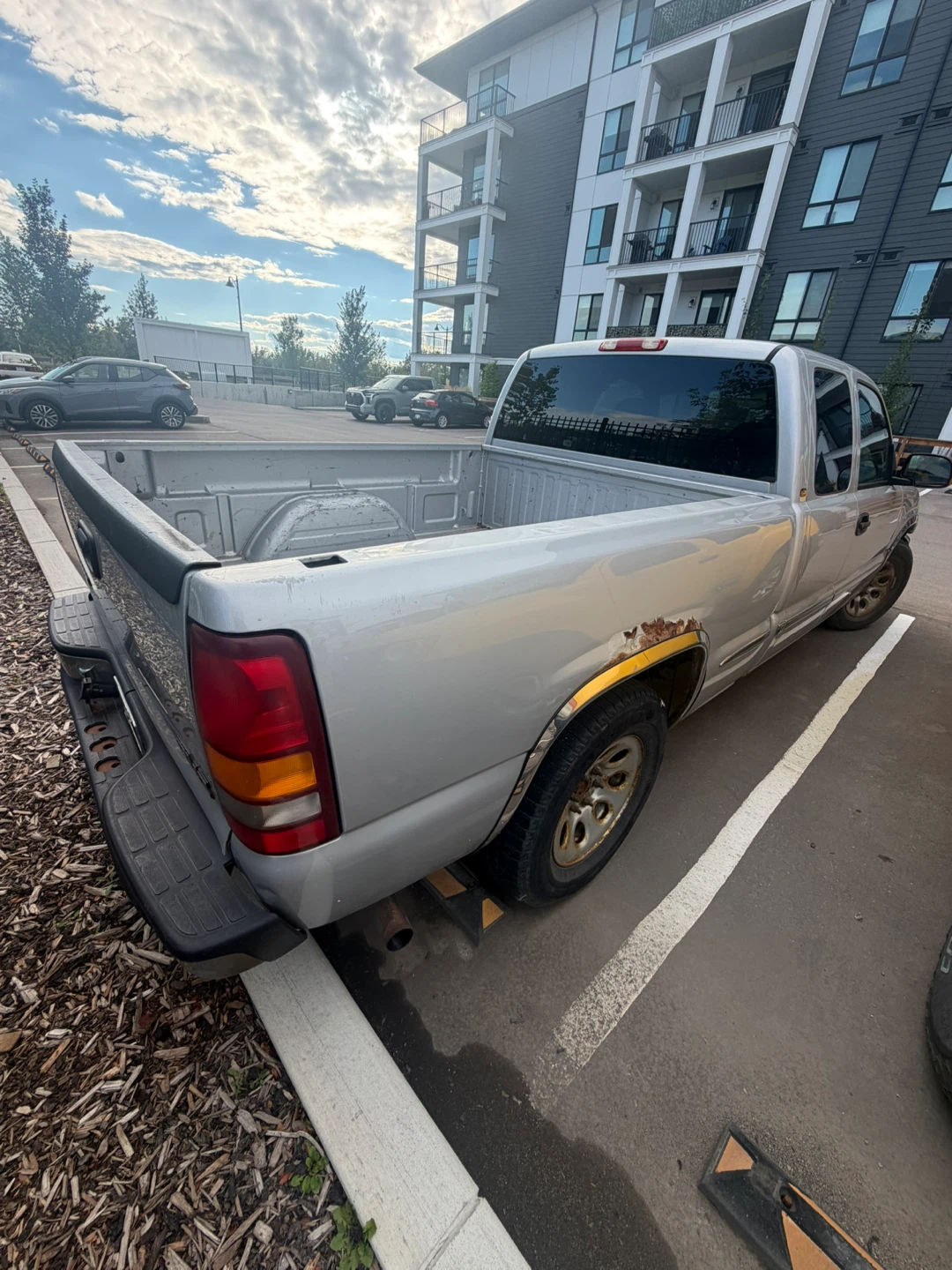 GMC Sierra Pickup Truck - photo 5