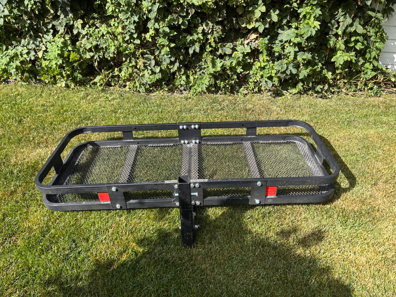 VEVOR Hitch Mount Cargo Carrier - photo 2
