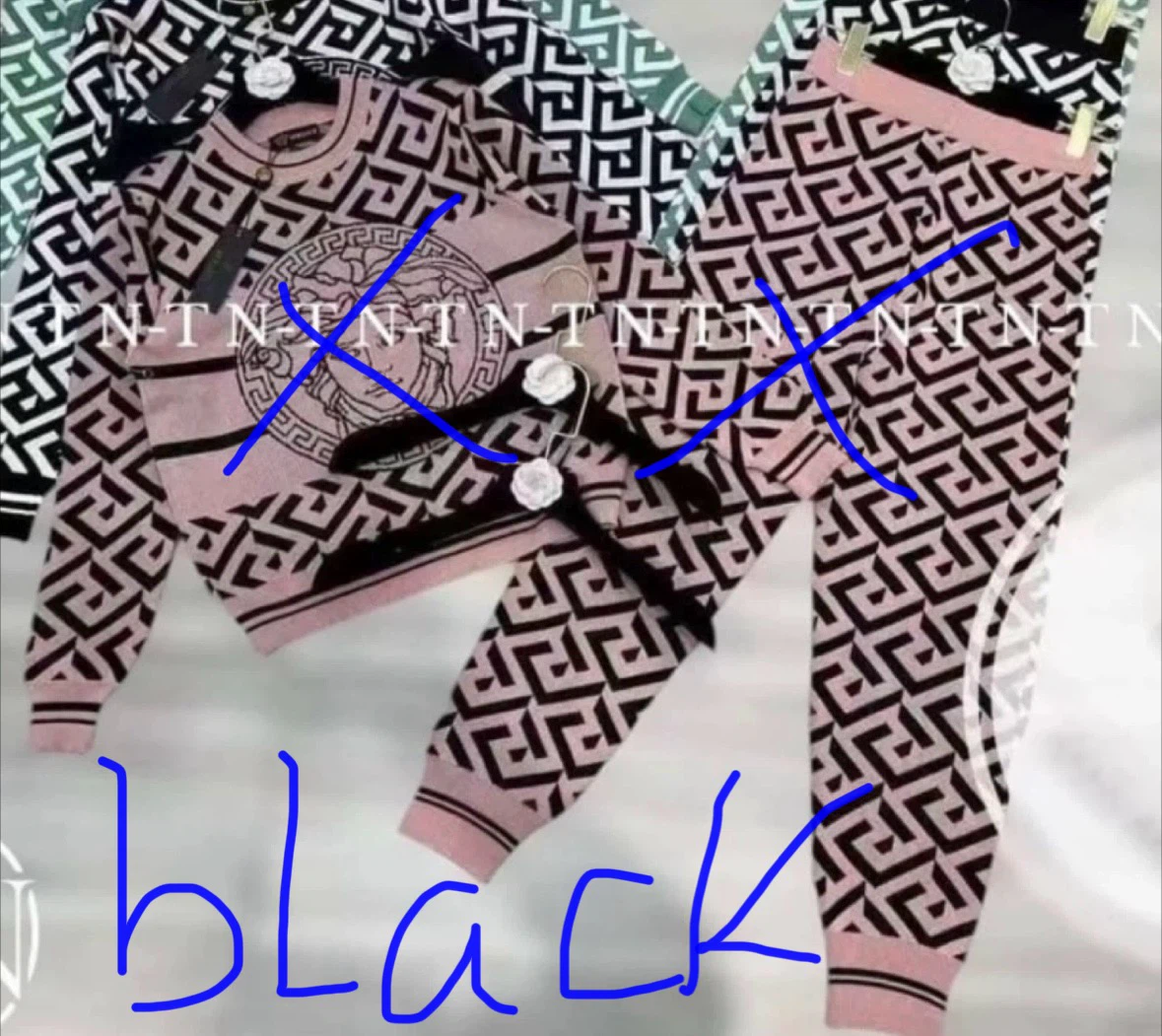 Black patterned knit matching set GUGi and VESA black - photo 2