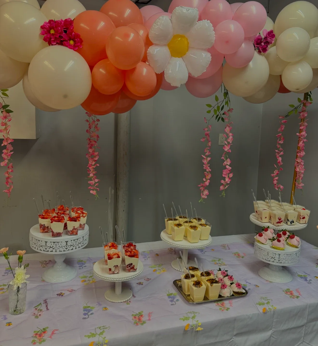 Decoraciones sencillas/ Balloon decoration for small events. - photo 2