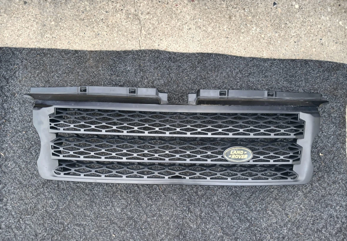 2005-2013 Land Rover Sport Front Grille