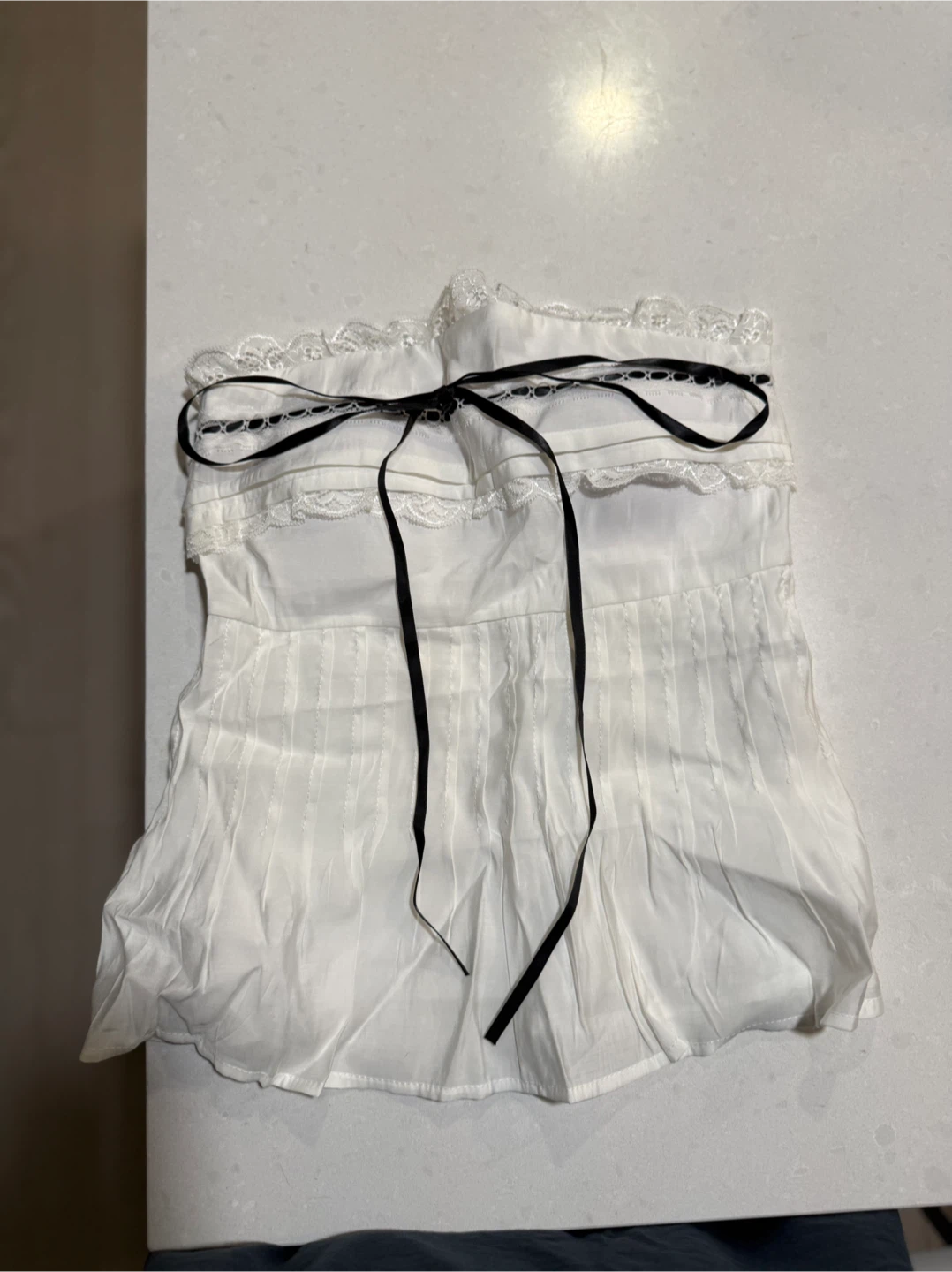 Cute White Lace Strapless Tube Top with Black Ribbon
