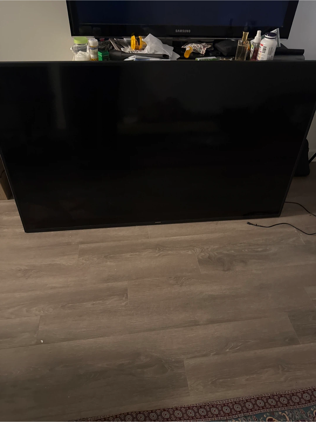Samsung 65” 4K UHD Smart TV – UN65MU6300