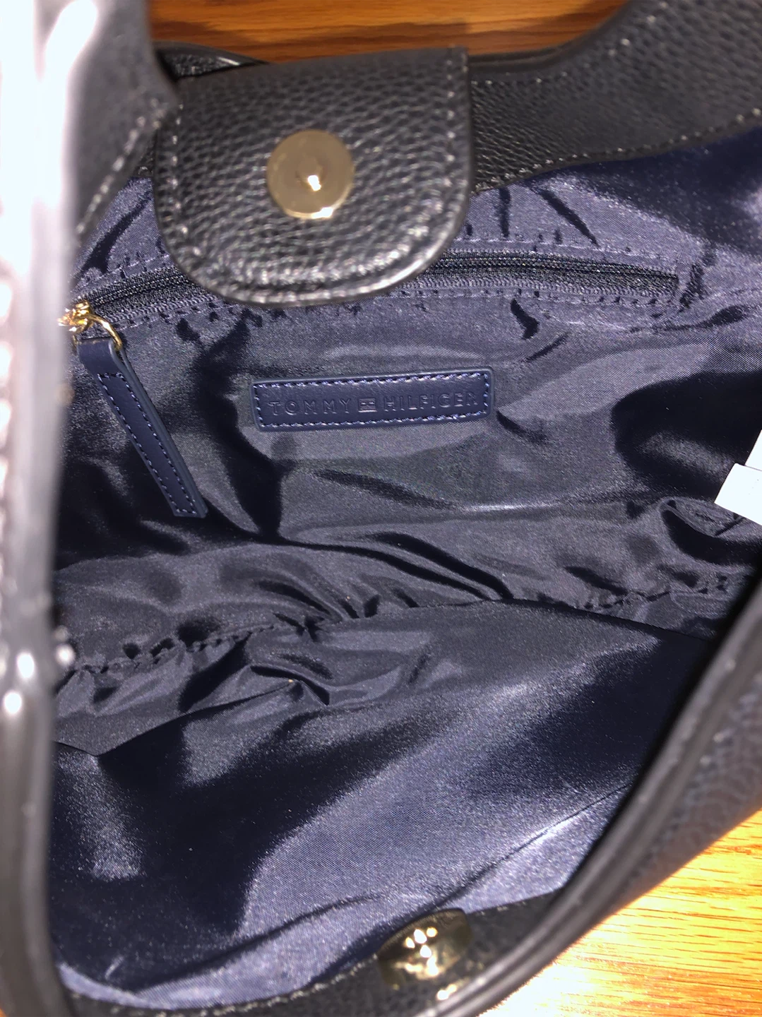 Tommy Hilfiger Black Shoulder Bag - photo 4