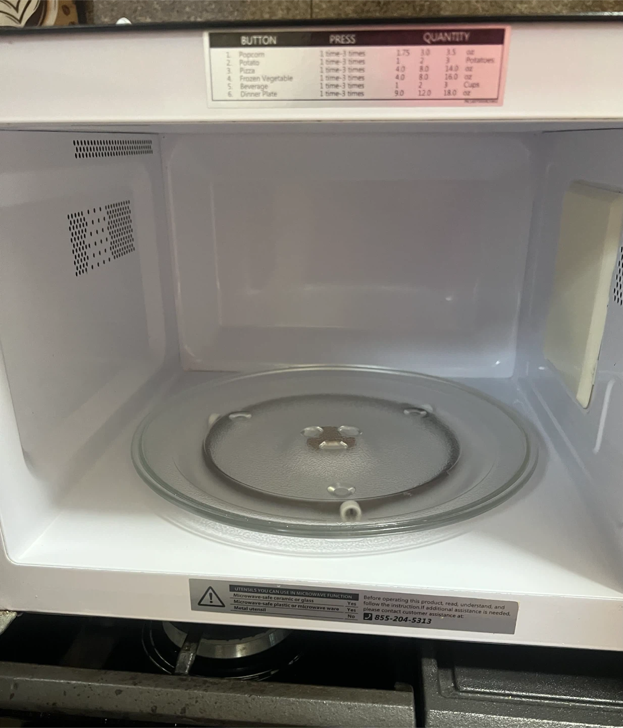 Toshiba Countertop Microwave - photo 4