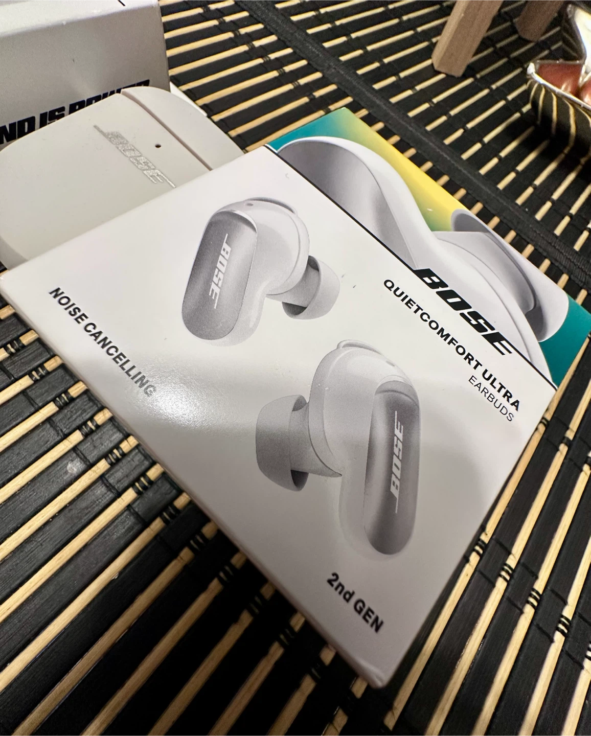 Bose QuietComfort Ultra Earbuds 2 - photo 2