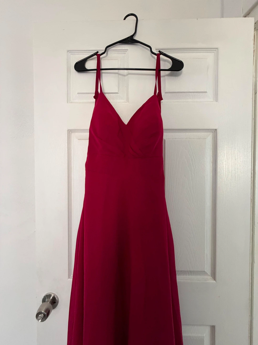 Red and beautiful dress - photo 2