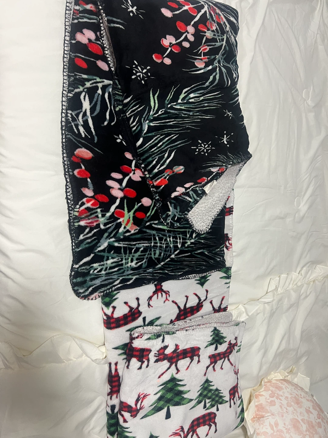 Two Christmas Holiday Throw Blankets - photo 5