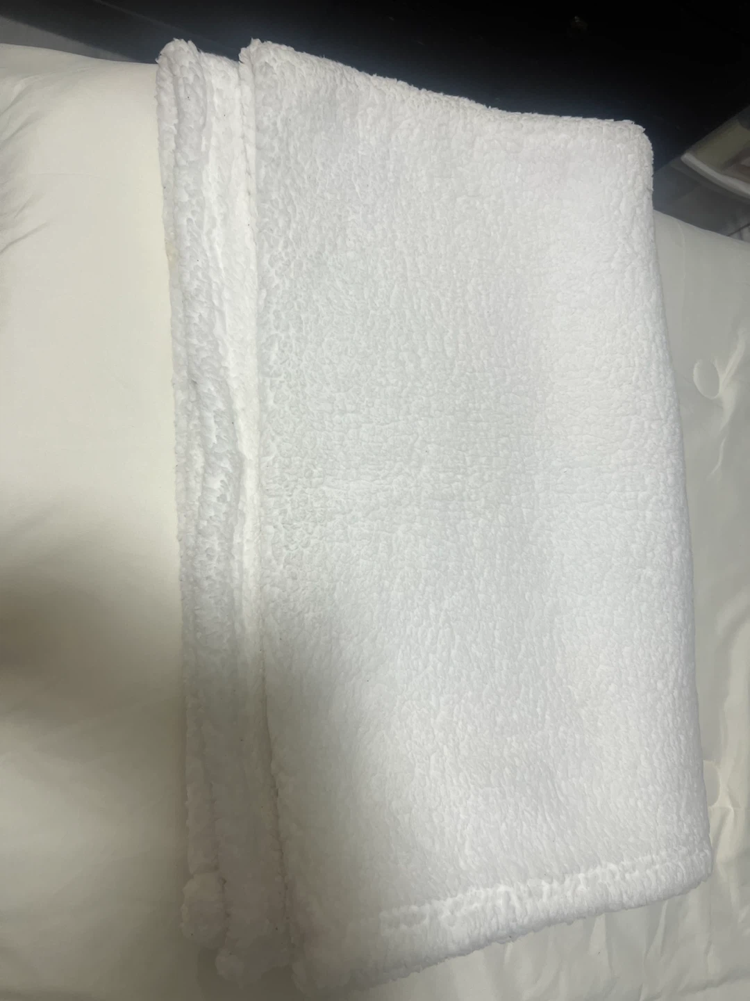White Fleece Throw Blanket