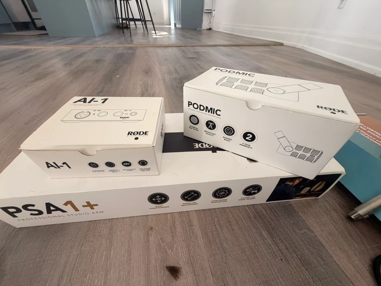 Complete RØDE Podcast Studio