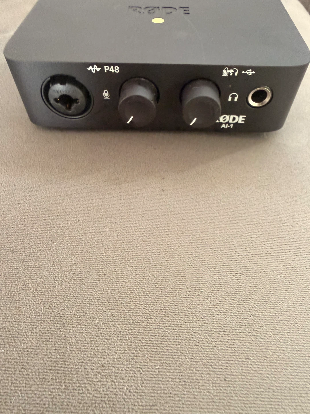 Complete RØDE Podcast Studio - photo 4