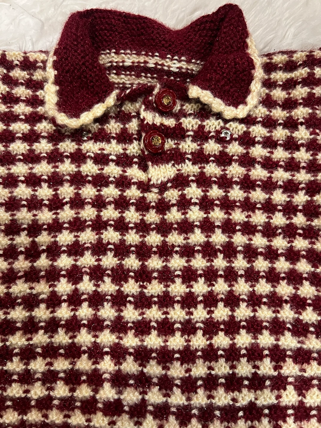 Hand-knitted baby sweater and toque set - photo 3