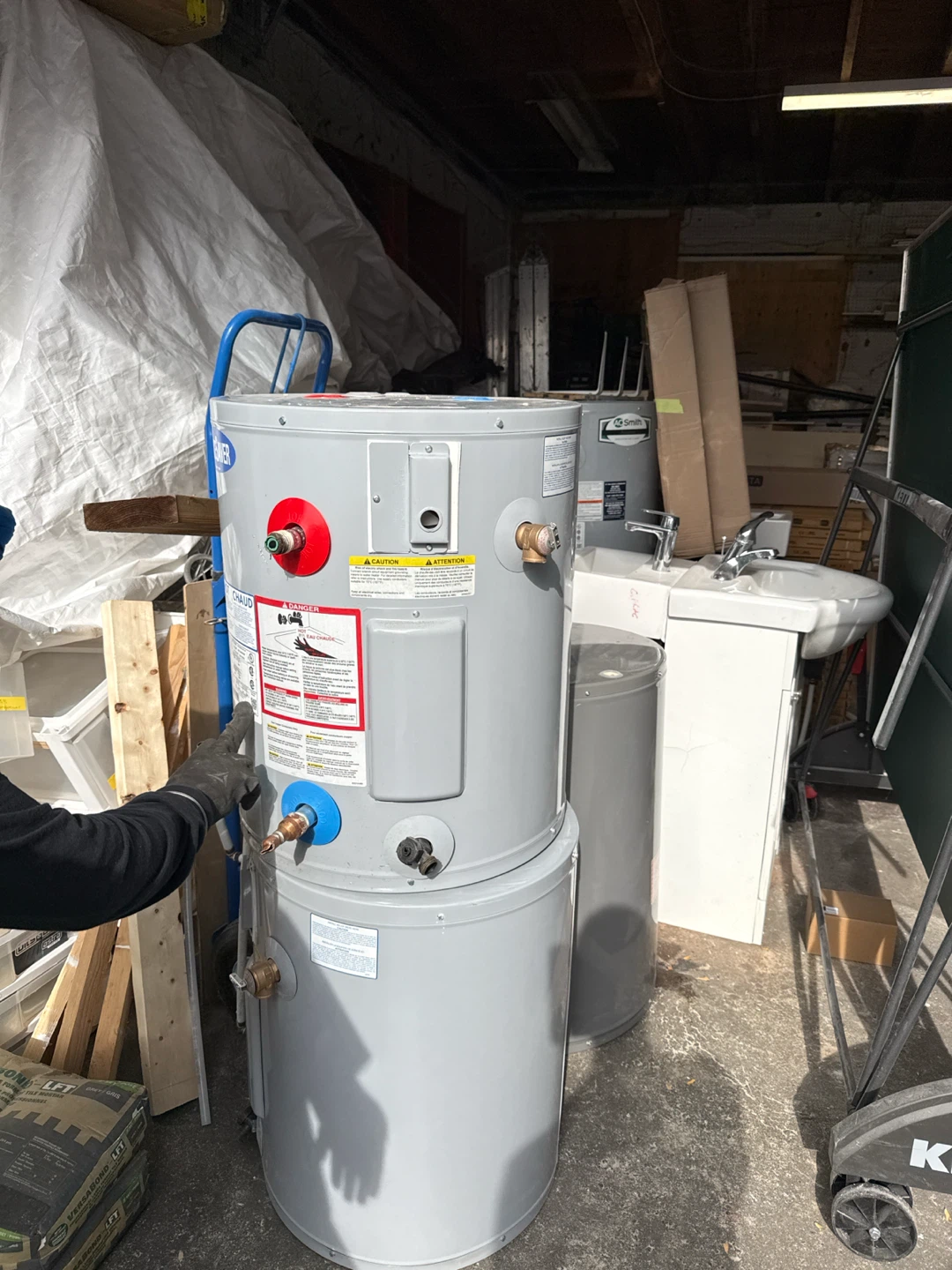 Hot water tank Electrical
