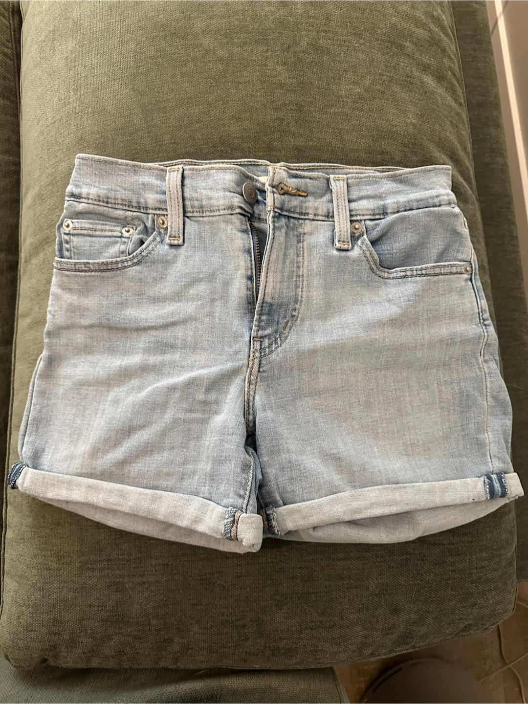 Levi's Mid Length Denim Shorts Size 26 - photo 2