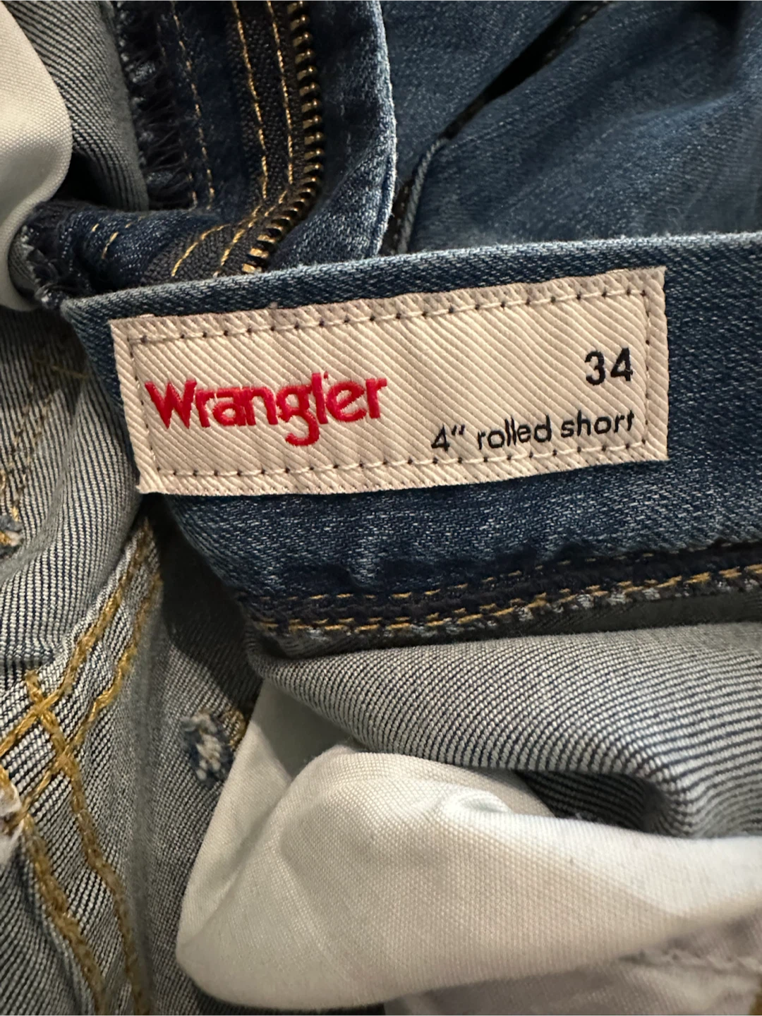 Wrangler 4" Rolled Denim Shorts Size 34 - photo 5