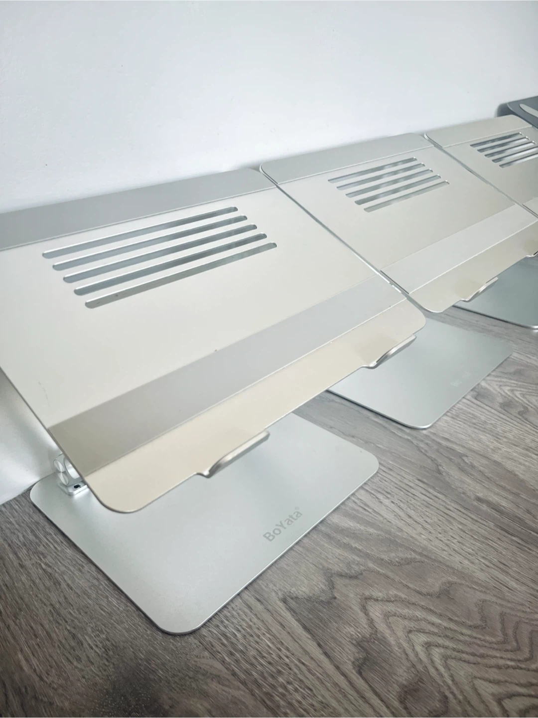 BoYata Laptop Stand