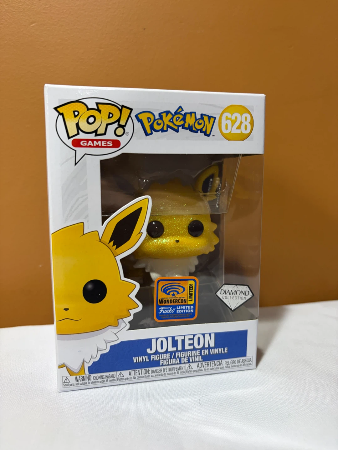 Jolteon (Diamond Glitter) Funko Pop! #628 - Wonder Con Exclusive