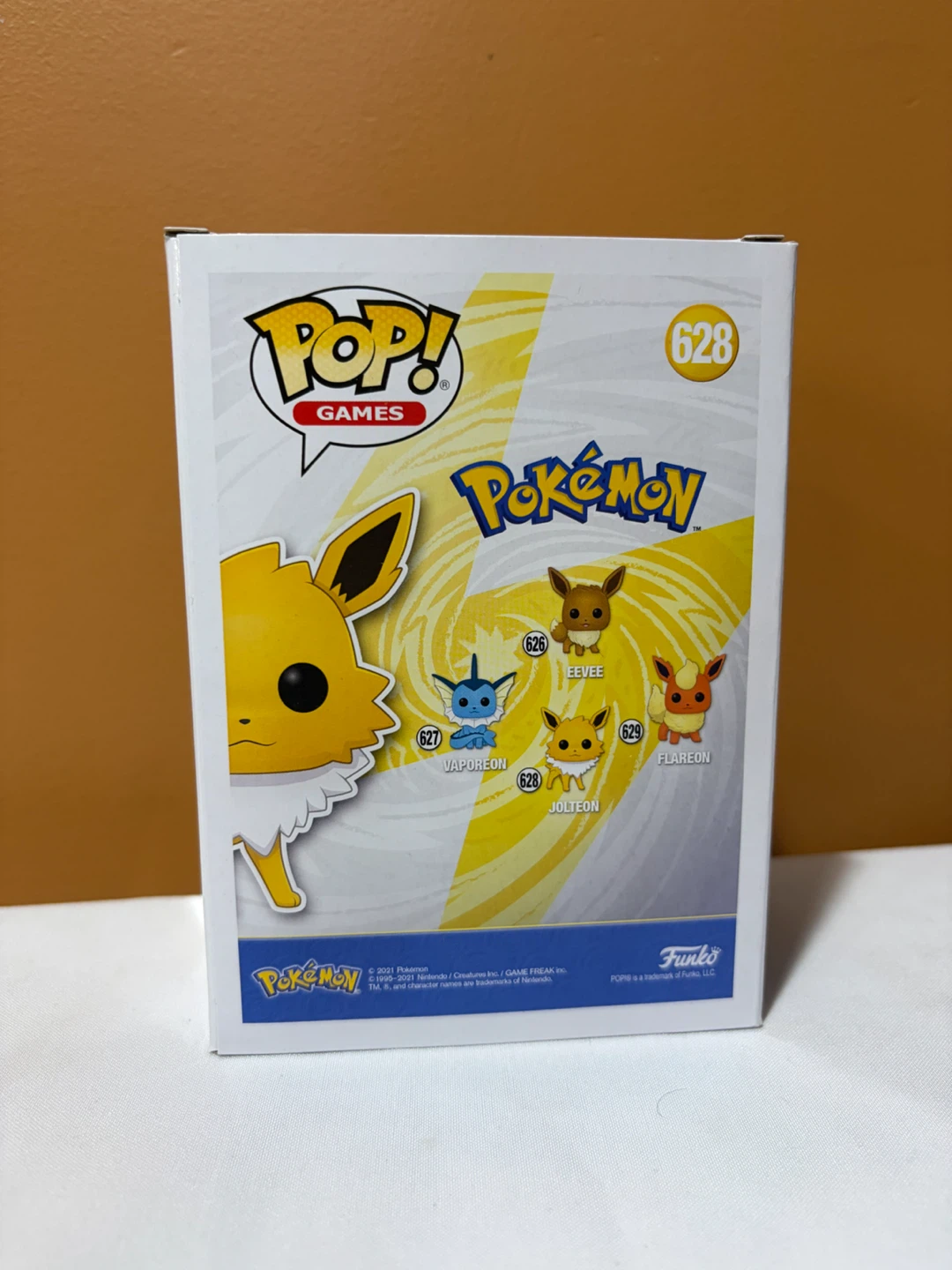 Jolteon (Diamond Glitter) Funko Pop! #628 - Wonder Con Exclusive - photo 2