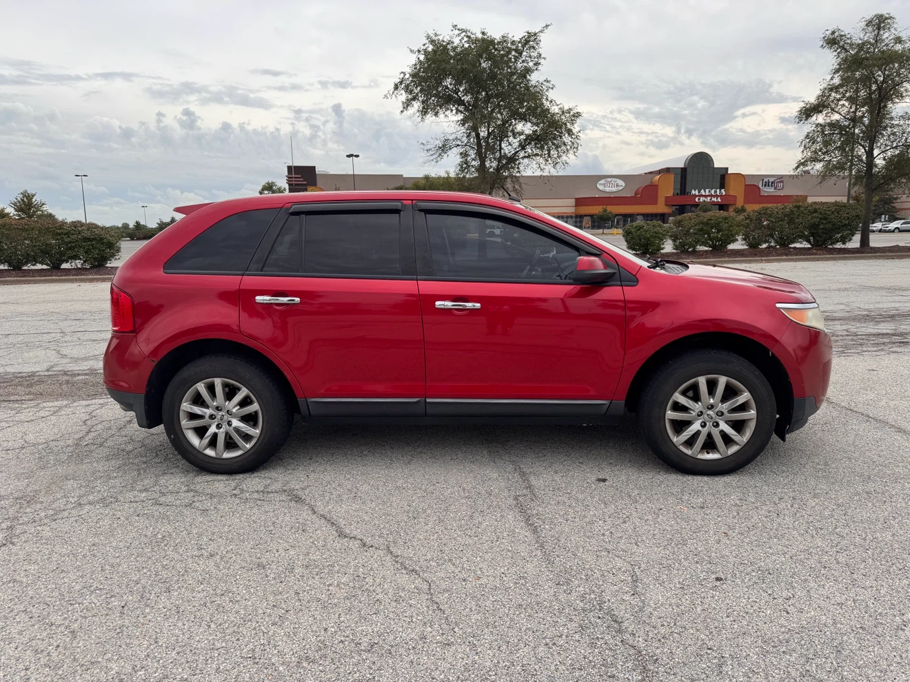 Red Ford Edge SUV