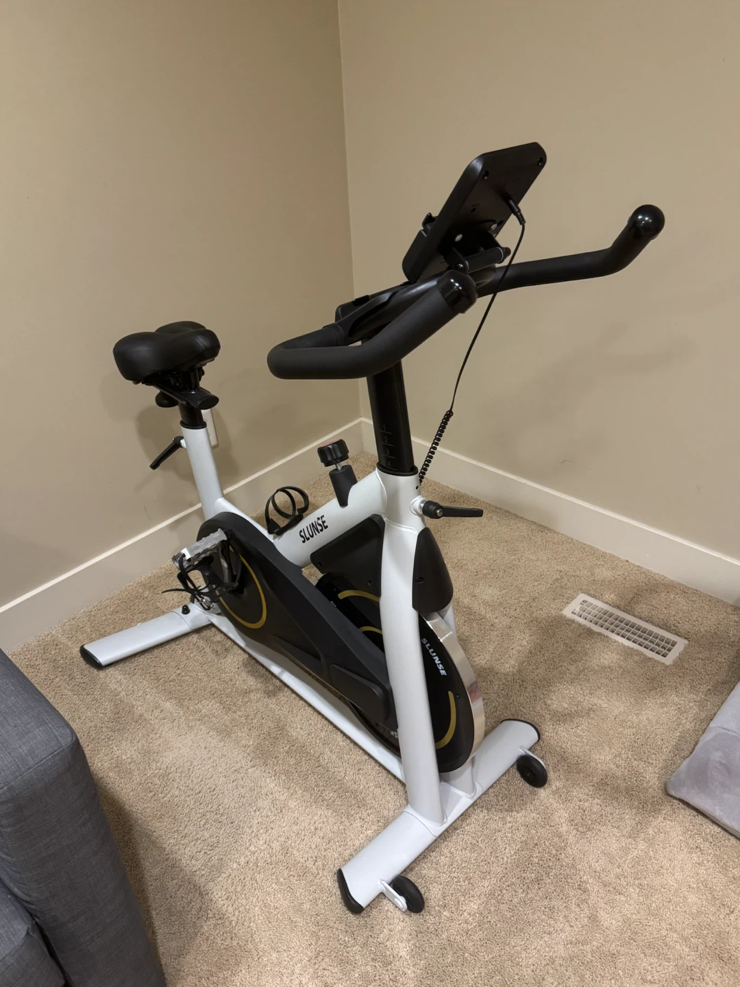 Slunse Indoor Stationary Exercise Bike