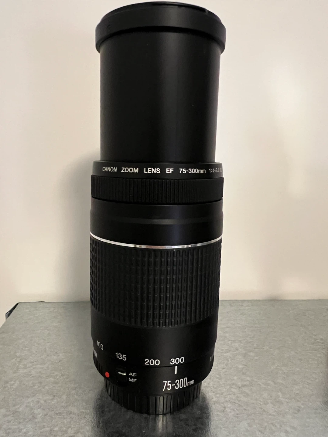 Canon EF 75-300mm f/4-5.6 Zoom Lens - photo 2