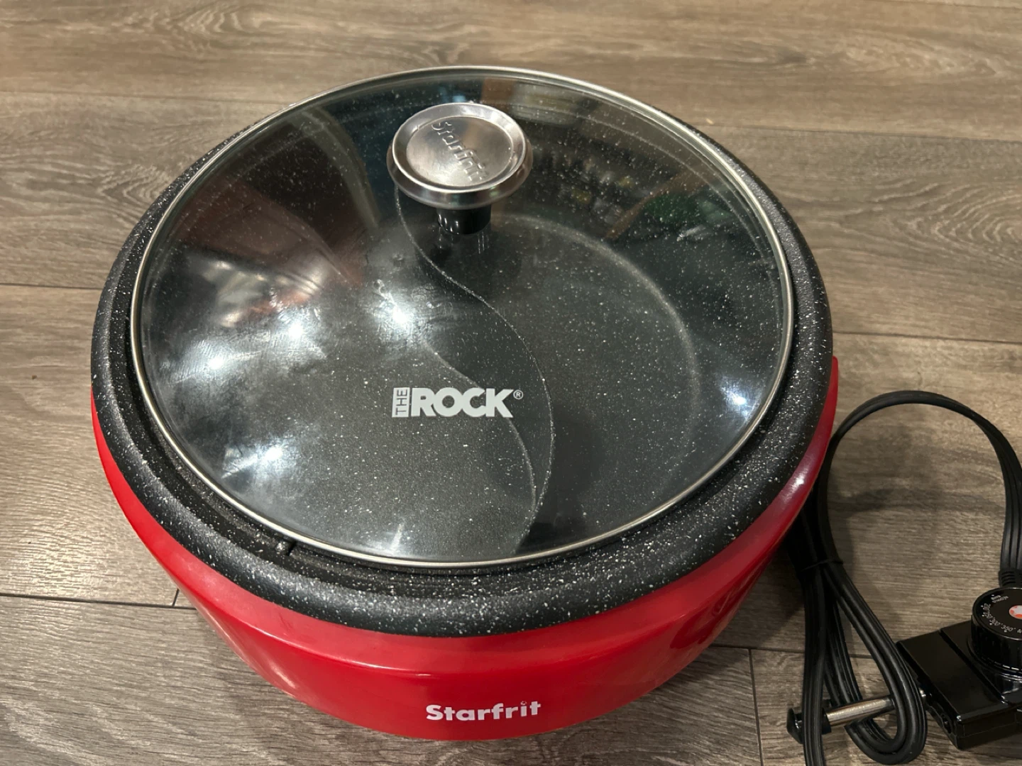 Brand New! Never used! Starfrit The Rock Electric Hot Pot - photo 2