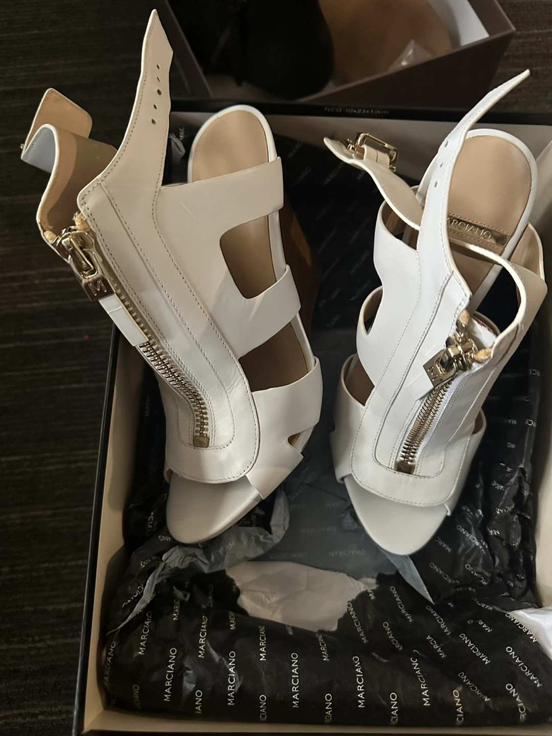 Marciano PMALYSSA White Leather Wedges Size 38 - photo 4