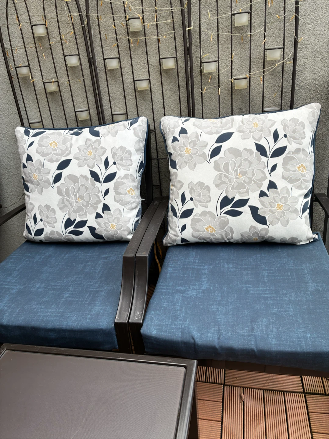 Outdoor Patio Bistro 3-Piece Set with Floral Cushions - photo 2