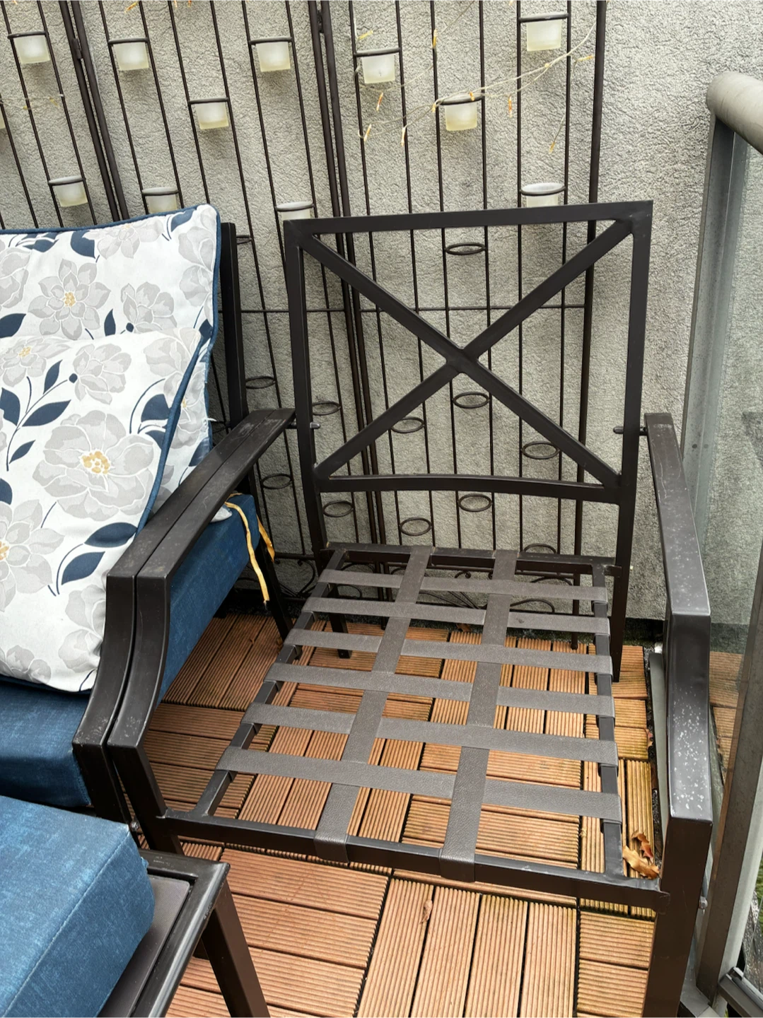 Outdoor Patio Bistro 3-Piece Set with Floral Cushions - photo 5
