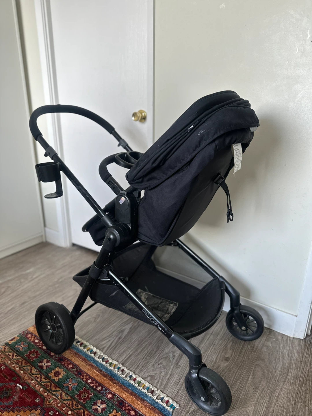 Evenflo Pivot Stroller - Black - photo 2