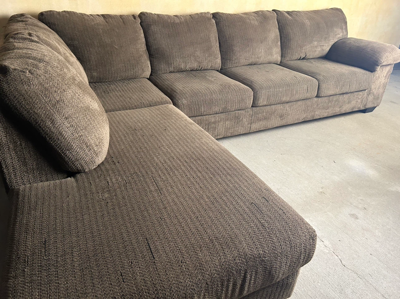 DELIVERY AVAILABLE! BROWN FABRIC SECTIONAL SOFA FOR $500!