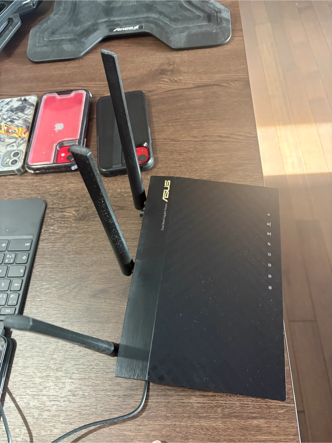 ASUS Dual Band Gigabit Router - photo 2