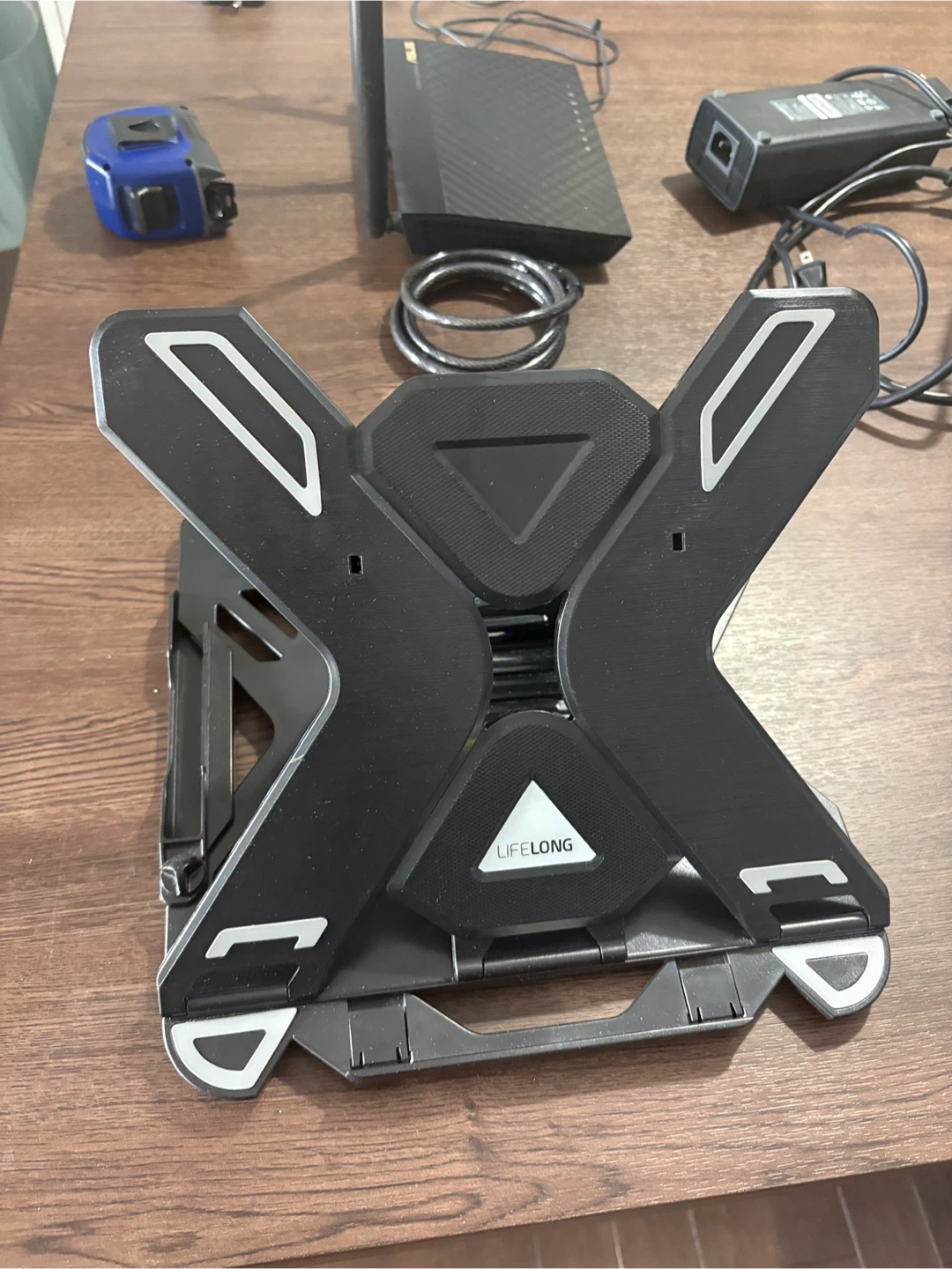 Lifelong Adjustable Laptop Stand - photo 4