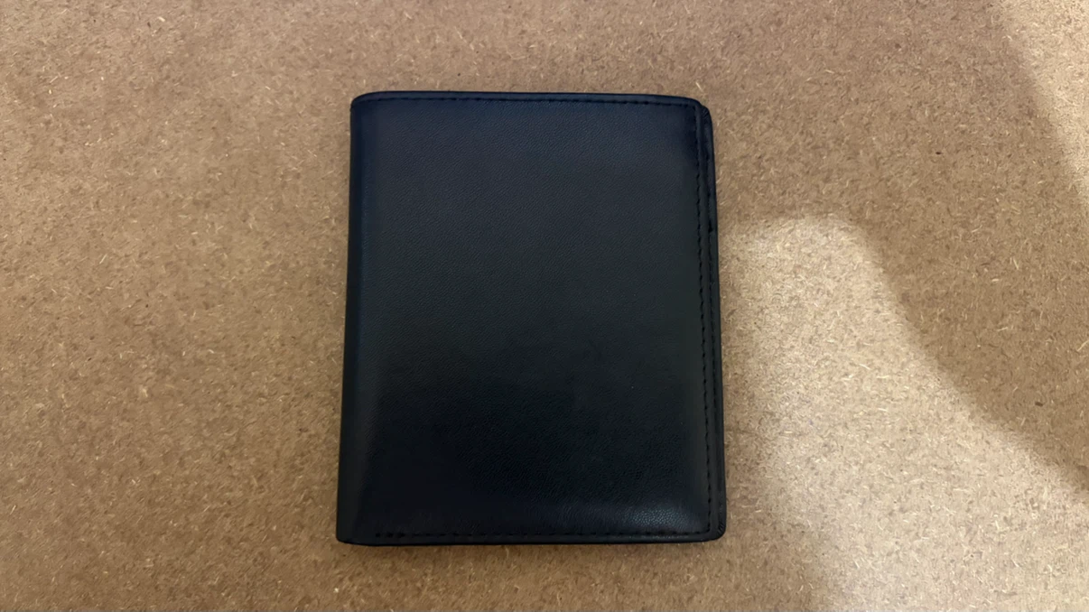 variety of wallets - photo 5