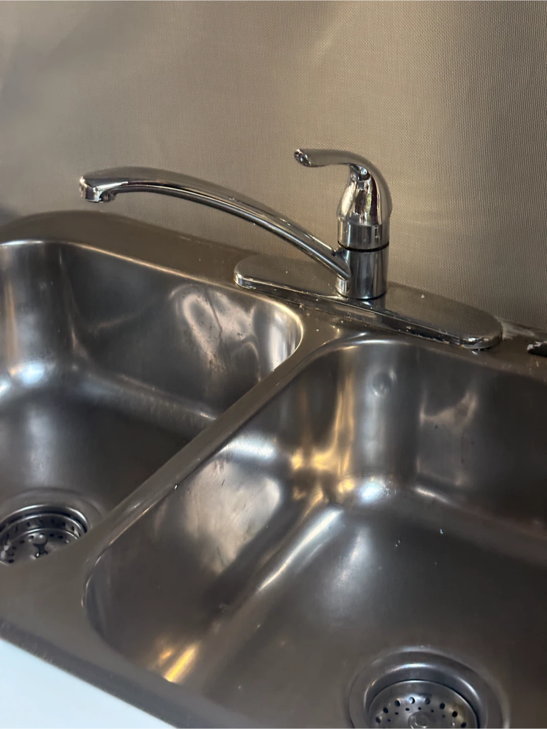 Double sink vanity unit with faucet and plumbing - photo 3