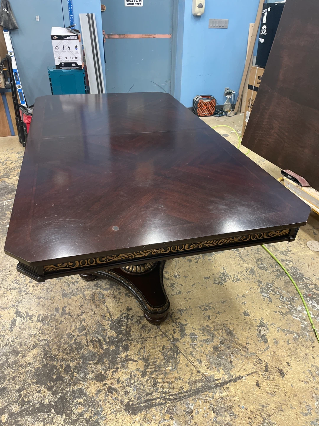 Traditional Pedestal Dining Table - photo 2