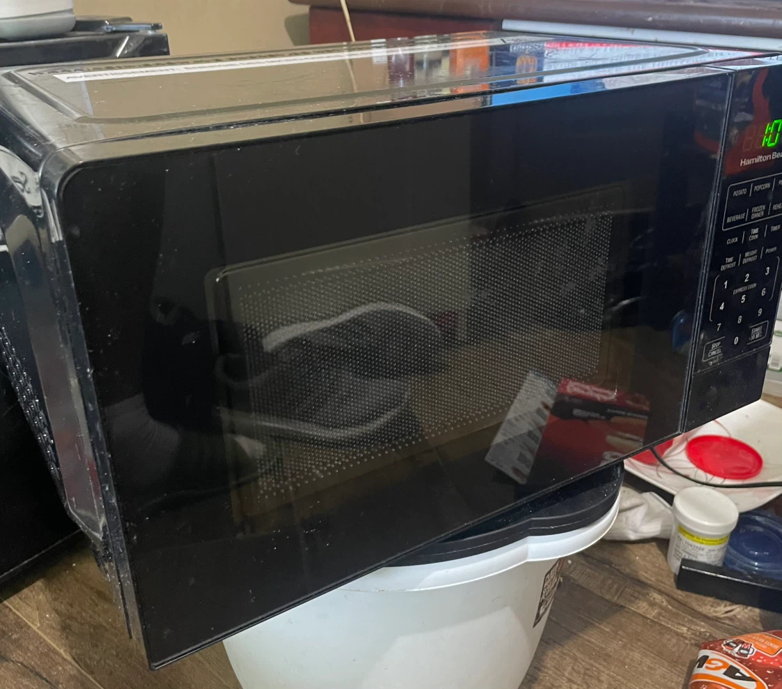 Hamilton Beach Countertop Microwave - photo 4