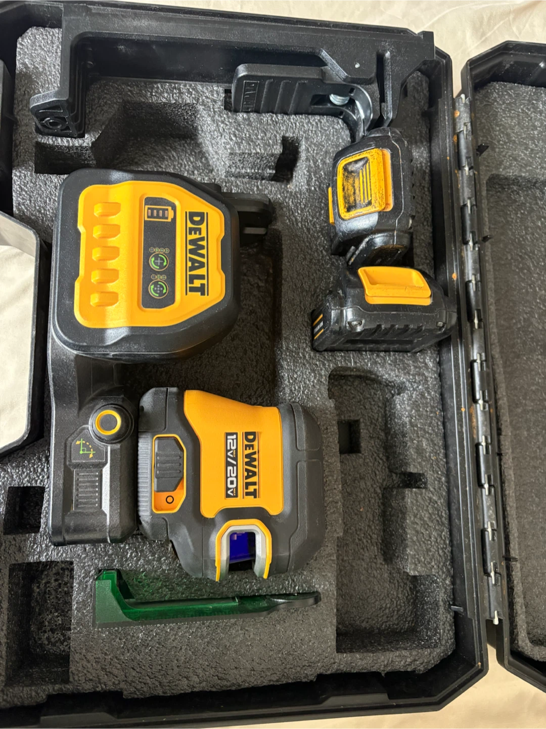 DEWALT 20V MAX Laser Level (DCLE34520GB) with TSTAK Case