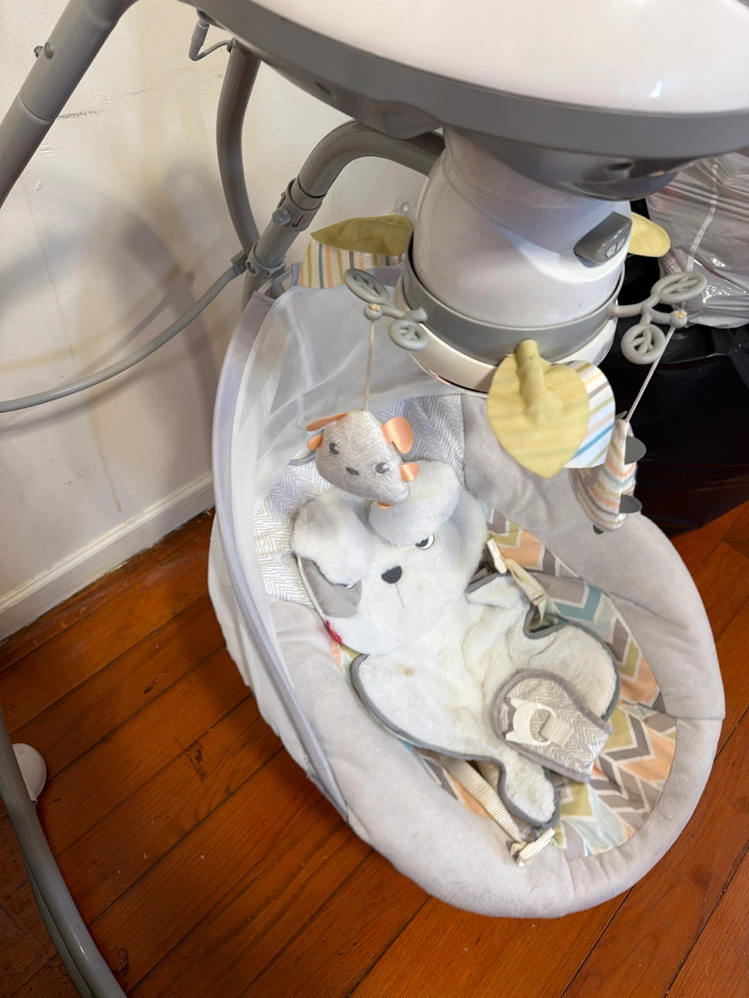 Fisher-Price Baby Swing - photo 3