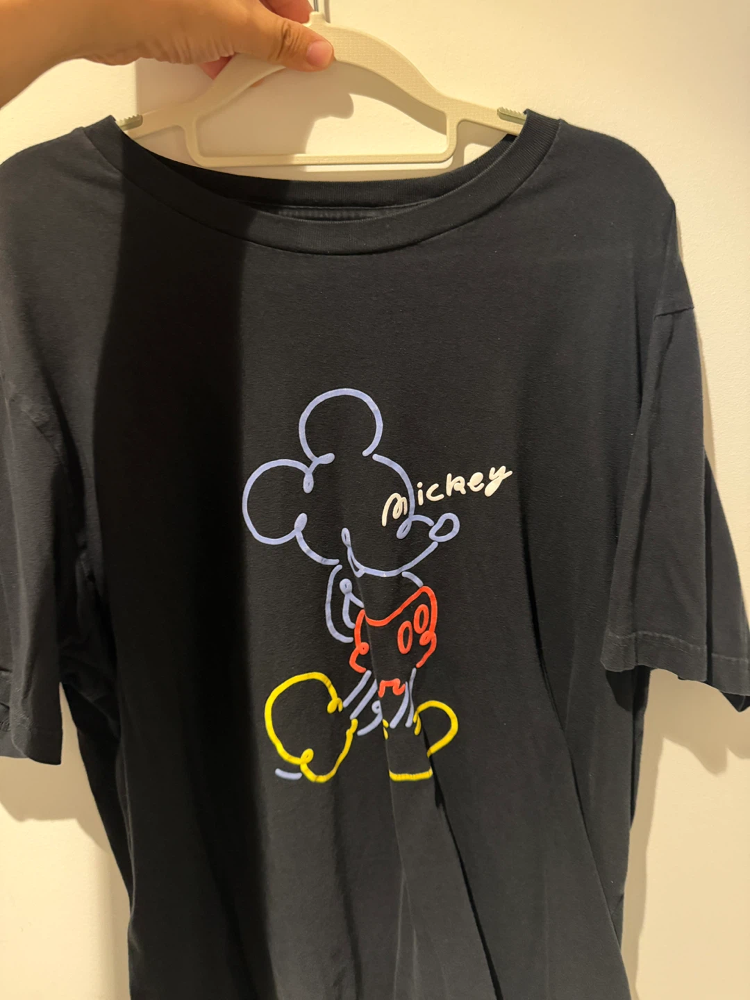 XL Uniqlo UT Graphic T-Shirt Collection - photo 2