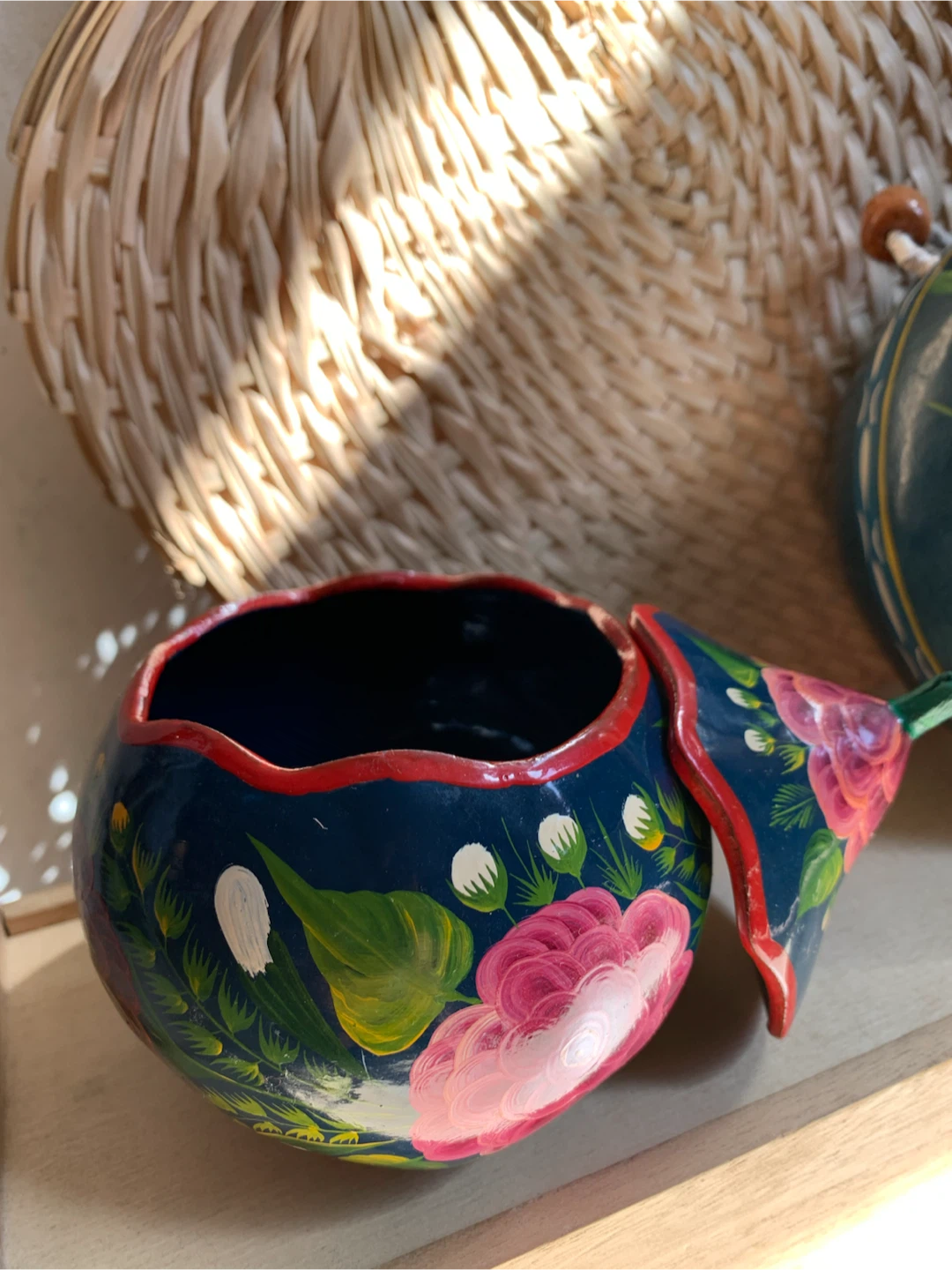 Lidded box & Planter Vintage Hand-painted - photo 3